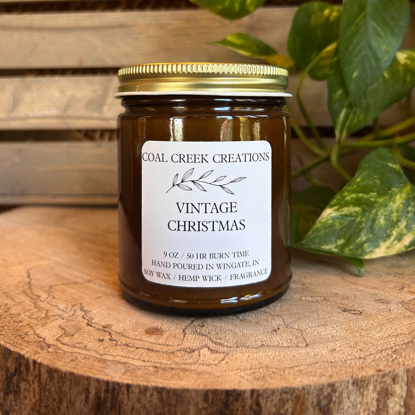 Vintage Christmas | Scented Natural Soy Candle | Hand poured in Amber Jars with Organic Hemp Wick | Phthalate-free |