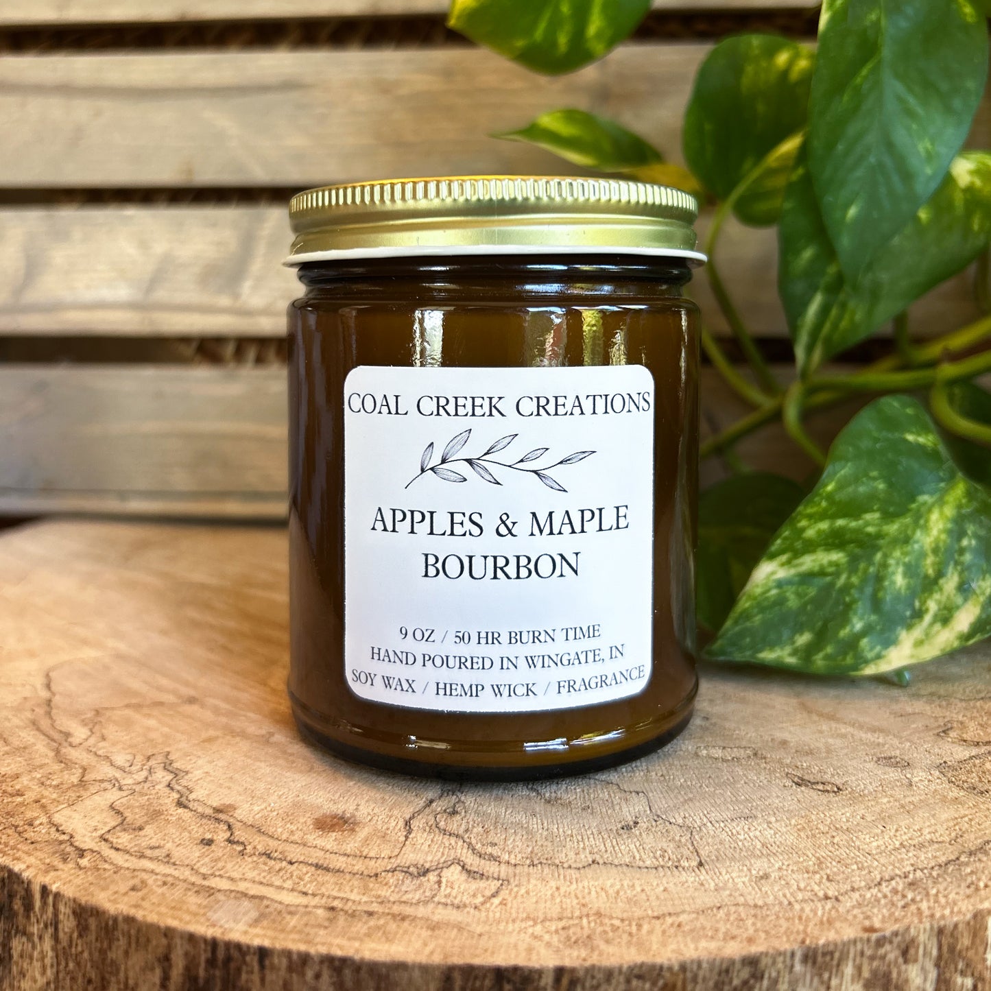Apples & Maple Bourbon  | Scented Natural Soy Candle | Hand poured in Amber Jars with Organic Hemp Wick | Phthalate-free | Fall Scented