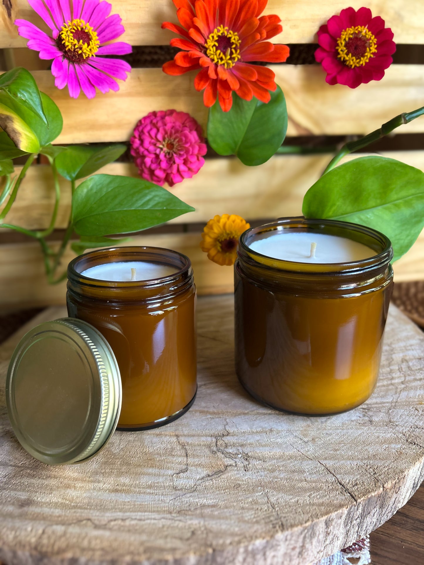 Bourbon Butterscotch | Scented Natural Soy Candle | Hand poured in Amber Jars with Organic Hemp Wick | Phthalate-free |